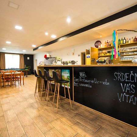 Penzion A Restaurace U Sousedu Strazny Eksteriør billede