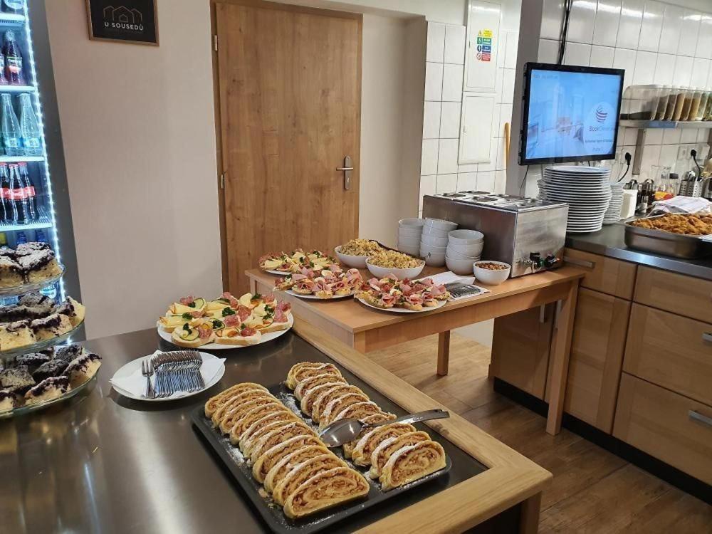 Penzion A Restaurace U Sousedu Strazny Eksteriør billede