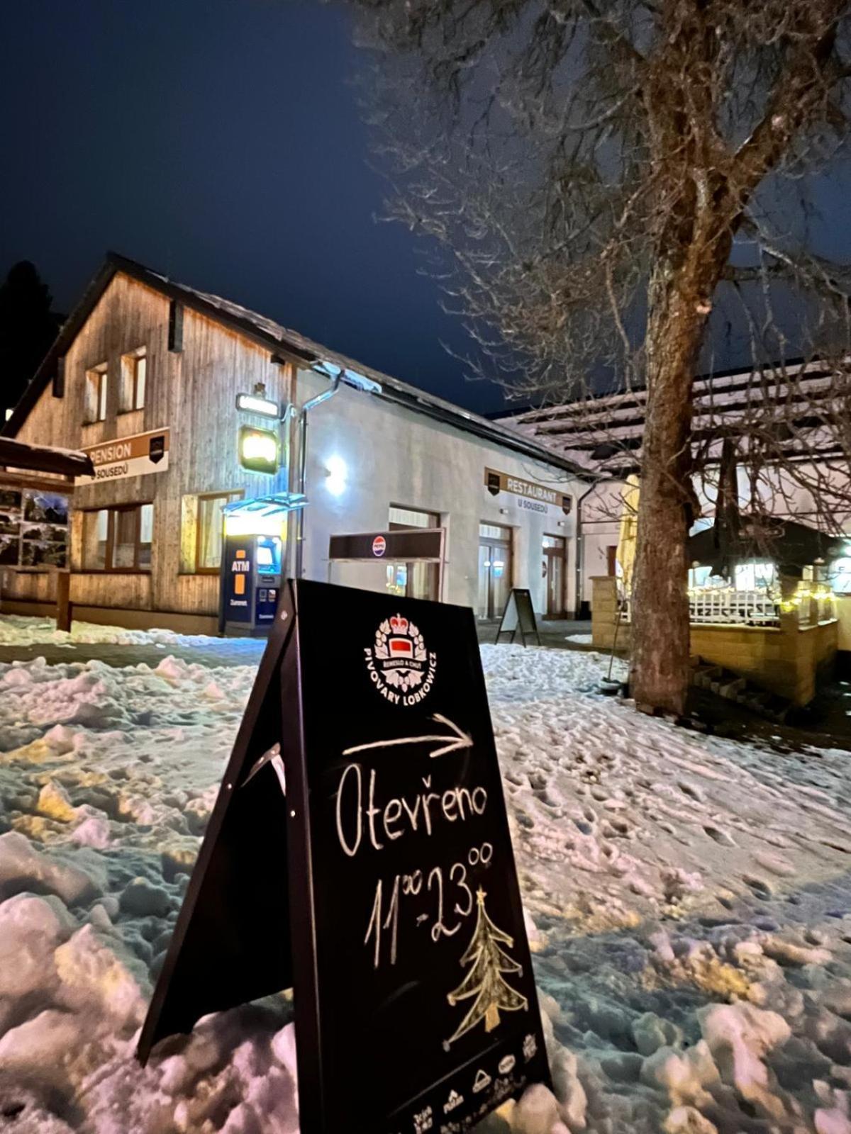 Penzion A Restaurace U Sousedu Strazny Eksteriør billede
