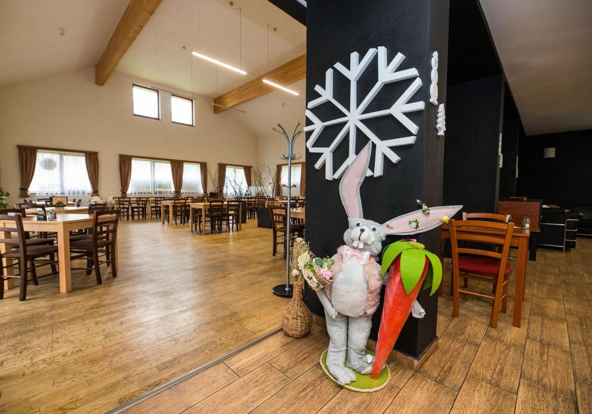 Penzion A Restaurace U Sousedu Strazny Eksteriør billede